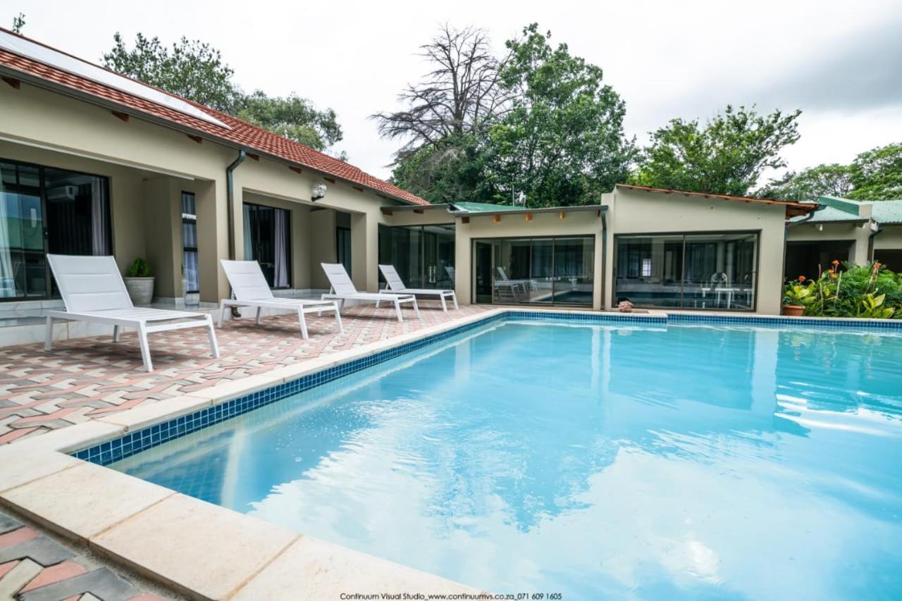 The Fine Line Lodge Pretoria Bagian luar foto