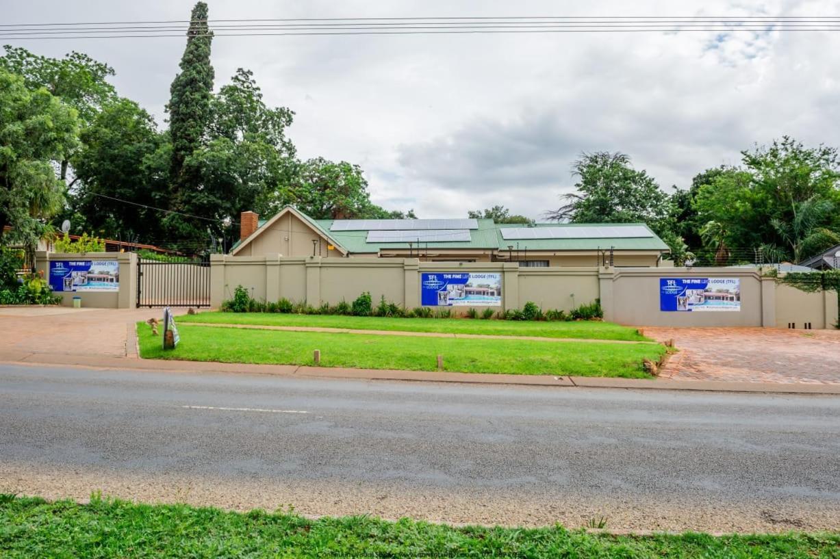 The Fine Line Lodge Pretoria Bagian luar foto