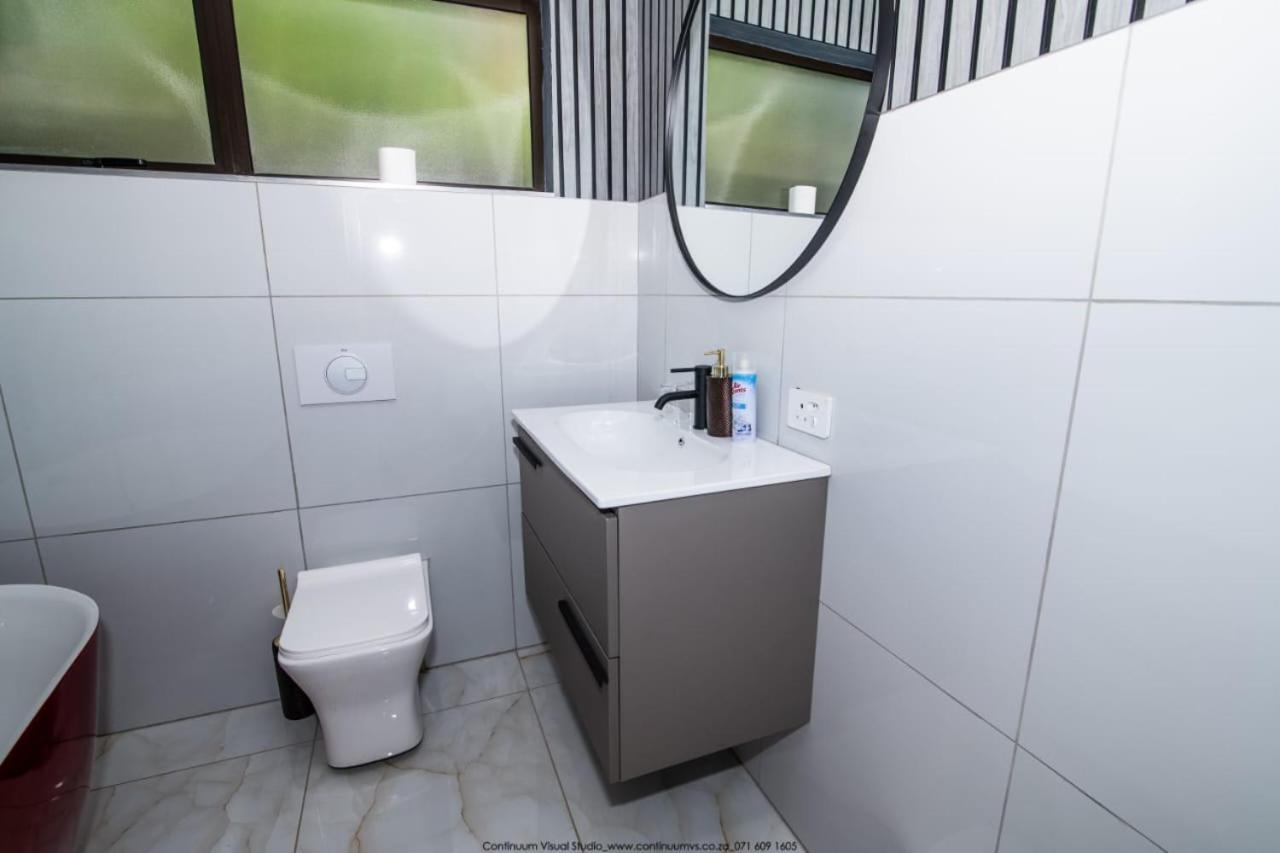 The Fine Line Lodge Pretoria Bagian luar foto