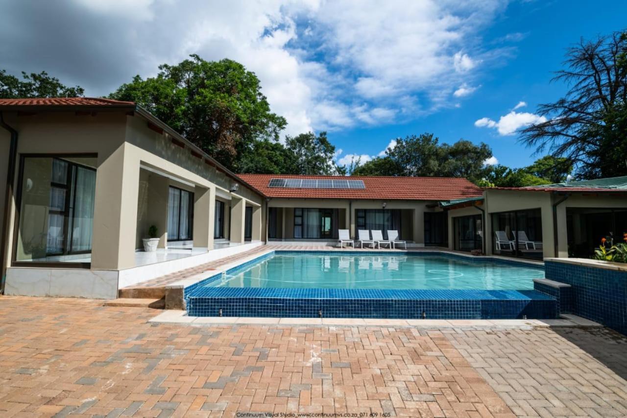 The Fine Line Lodge Pretoria Bagian luar foto